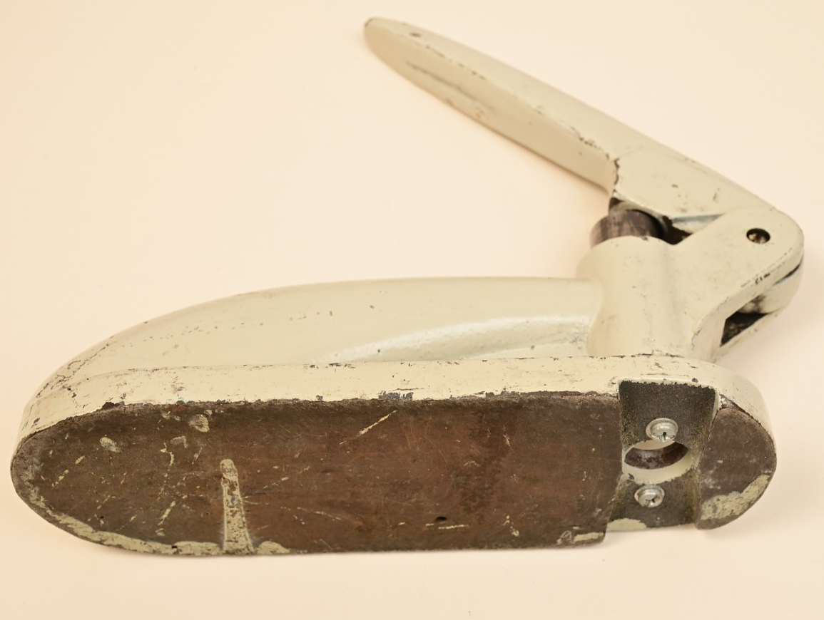 Heavy Duty Cast Iron Hand Press Fabric Leather Hole Punch 3/4" Tool Dressmaking