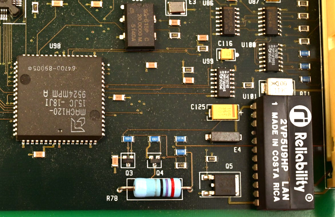 HP 64700B Emulator CPU Board Motorola 68k Gold/Ceramic CPU RAM Gold Connectors