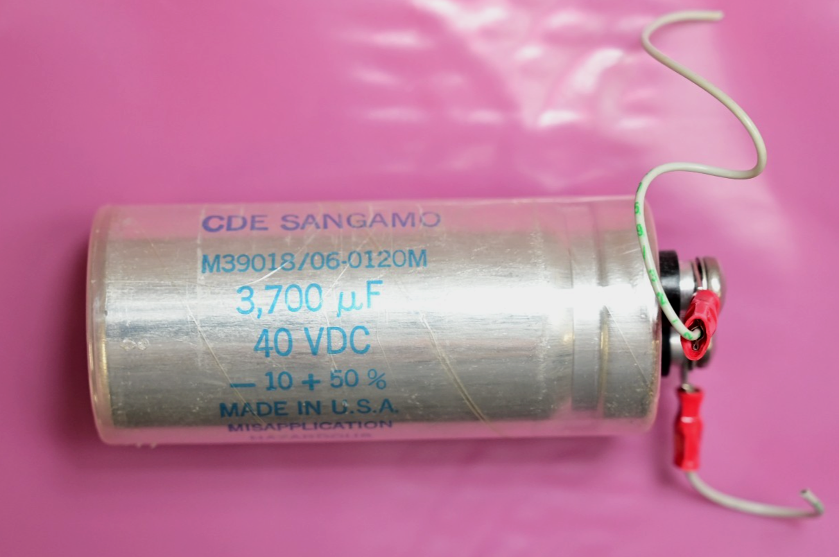 CDE Sangamo 3,700 uF 40V DC Capacitor Aluminum Electrolytic Military M39018