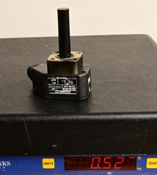 NAMCO Inductive Sensor EE210-38740 3000 PSI Hydraulic/Pneum Cylinder Probe 2.062
