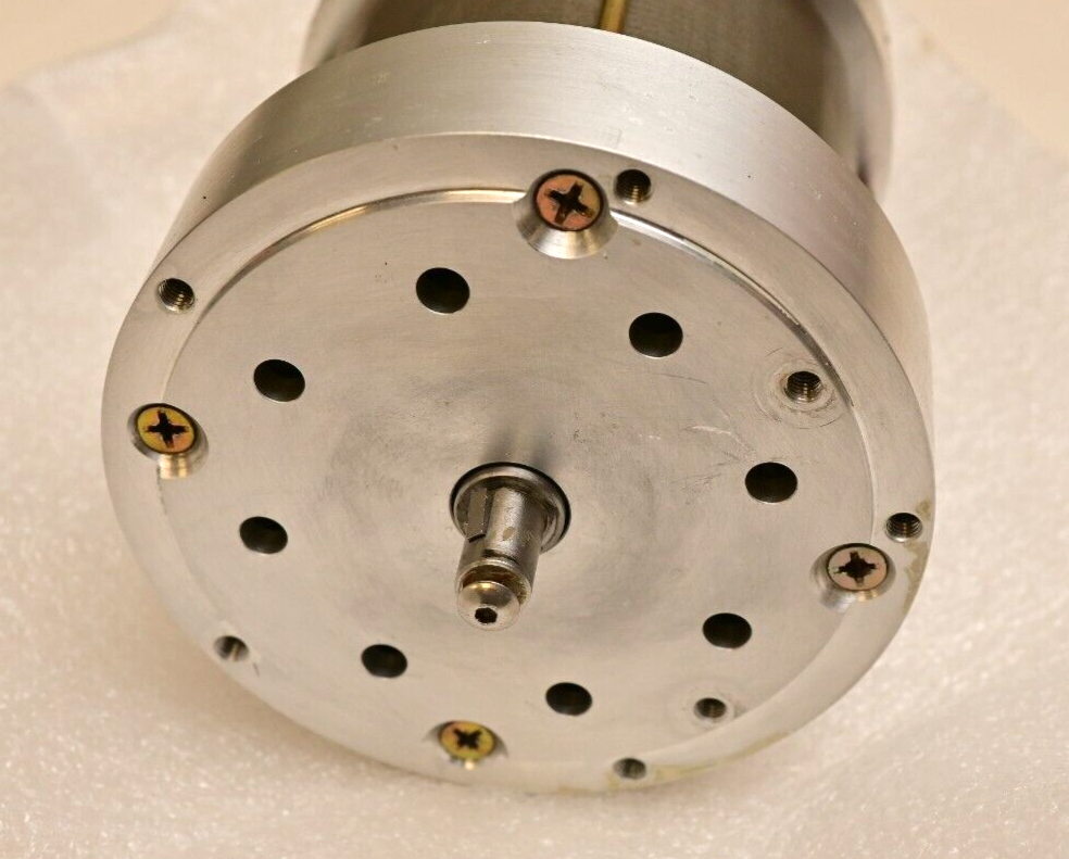 Superior Electric Slo-Syn Synchronous Stepping Motor SS422-2001 72RPM 208V 3Ph
