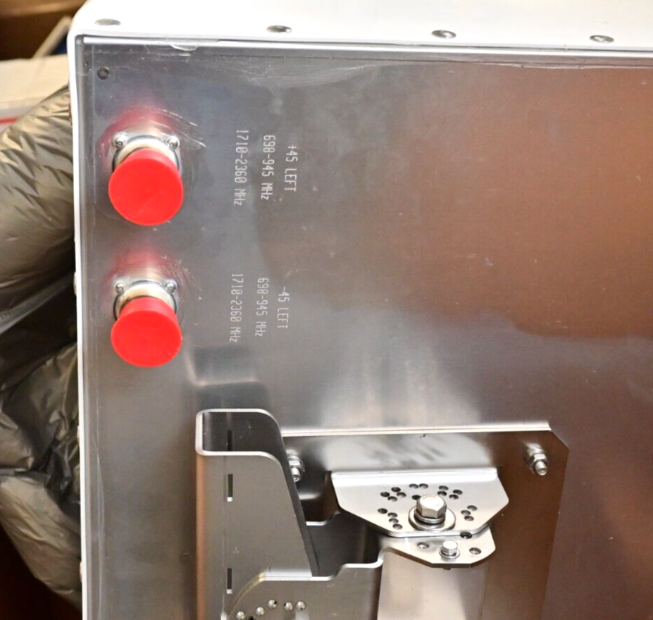 JMA/CSS 2ft Panel Antenna w/ Stadium Bracket 4-Port MIMO Dual Band XEW-MB-134-IP