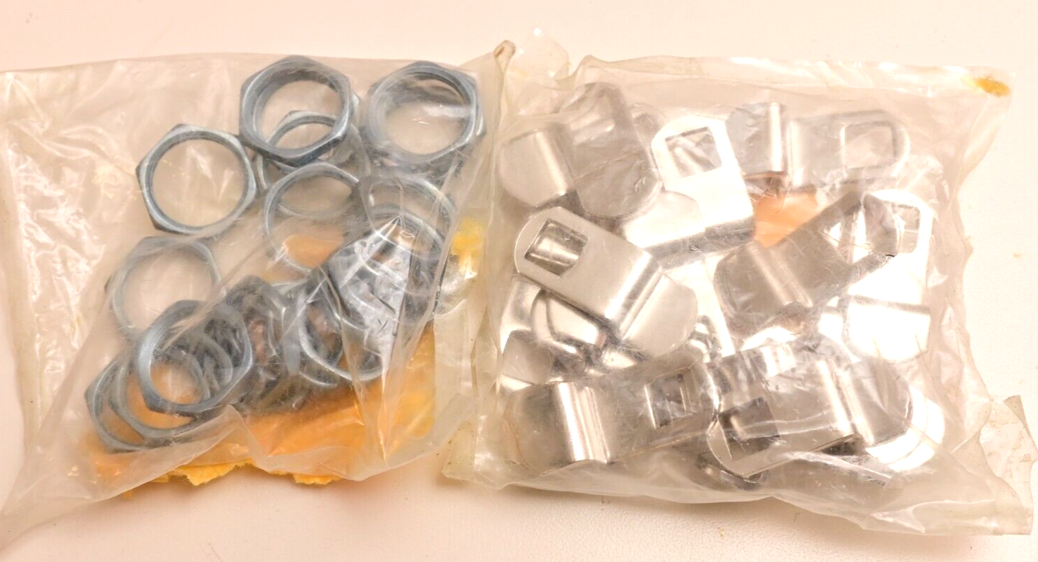Lot of 20 Black A/V Cabinet Tumbler Locks w/ Keys & HW Middle Atlantic? C420A-A